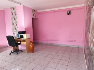 Decs, Kossuth utca elején üzleti ingatlan eladó 19