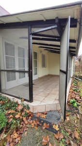 Domboriban, vízpartközeli nyaraló eladó 2