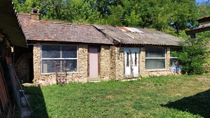 ÁRCSÖKKENÉS! Kistormás-Kölesd határában vegyes építésű ház dupla telekkel eladó 10