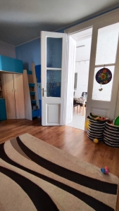 Őcsény Fő utcáján családi ház + kisház és egy 90m2-es műhely Eladó 17