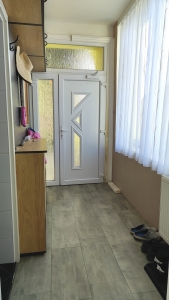 Őcsény Fő utcáján családi ház + kisház és egy 90m2-es műhely Eladó 6