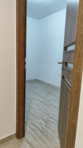 Panorámás, teljeskörűen felújított panellakás 12