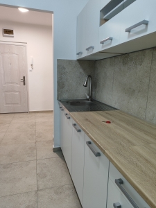 Panorámás, teljeskörűen felújított panellakás 8