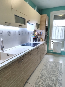 ELADVA! Szekszárd, Alkotmány utca 69m2-es felújított lakás 9