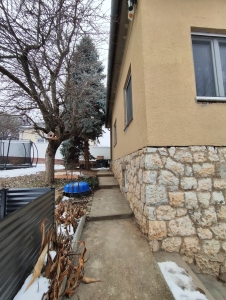 ELADVA! Szekszárd belváros közeli Családi ház 22