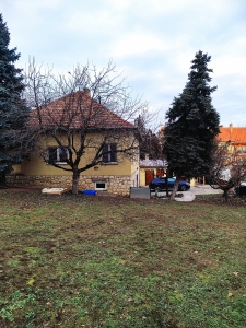 ELADVA! Szekszárd belváros közeli Családi ház 1