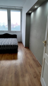 Szekszárd belvárosI, parkra néző lakás, liftes épületben eladó 20