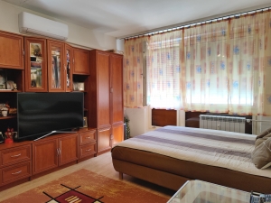 Szekszárd Béri B.Á.u. 49m2-es lakás eladó 12