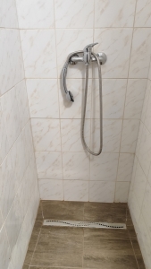 Szekszárd, Első emeleti, felújított téglalakás 11