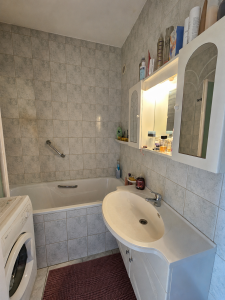 Szekszárd Herman O. felújítandó 57m2 lakás 15