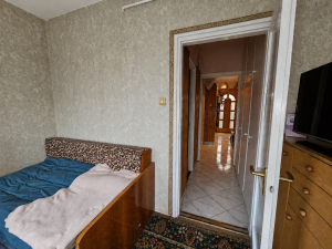 Szekszárd Herman O. felújítandó 57m2 lakás 14