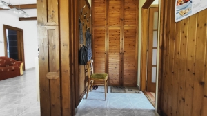 Szekszárd kertvárosában, Családi ház parkosított udvarral eladó 8