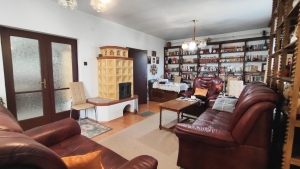 Szekszárd kertvárosi családi ház és vállalkozás egyben eladó! 8