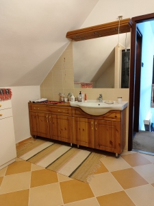 Szekszárd kertvárosi családi ház és vállalkozás egyben eladó! 22