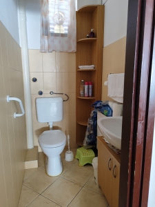 Szekszárd kertvárosi családi ház és vállalkozás egyben eladó! 25