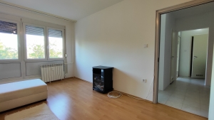 Foglalva! Szekszárd kórház közeli, első emeleti lakás 5