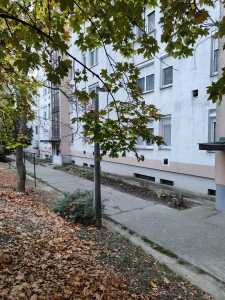 Szekszárd Kőrösi ltp. 54m2, 3.emelet 18