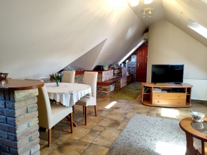 Szekszárd Kossuth L. utcai tetőtéri lakás 5