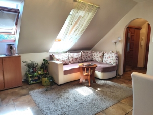 Szekszárd Kossuth L. utcai tetőtéri lakás 10