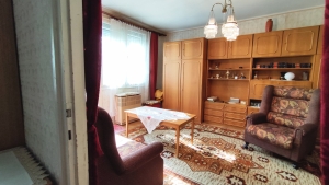 Szekszárd Wosinsky ltp. 3.emeleti lakás eladó 12