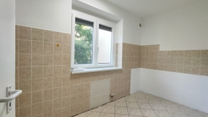 Szekszárd Zöldkert utca, 1.emeleti felújított lakás 8