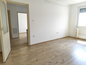 Szekszárdi felújított panorámás lakás Csatáron 5