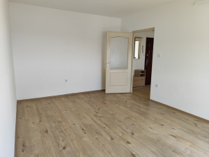 Szekszárdi felújított panorámás lakás Csatáron 6