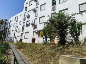 Szekszárdi Garzonlakás akár bérlővel is. 1
