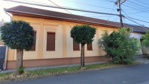 Szekszárd, polgári családi ház a belvárosban eladó