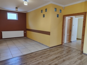 Tolnai családi ház eladó 15