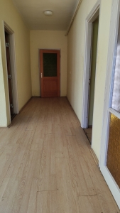 Vállalkozás számára, frekventált helyen fekvő ingatlan 15