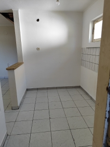 Várdomb, felújítandó családi ház 13
